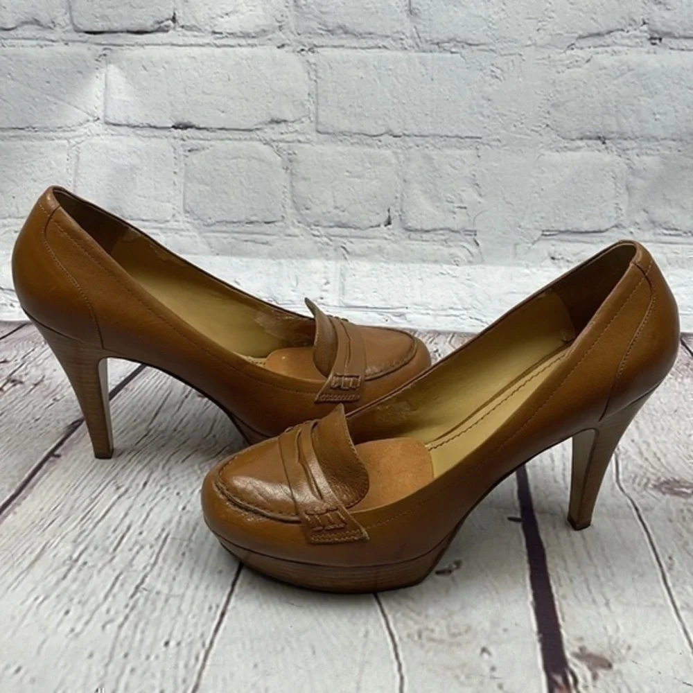UEC Nine West platform tan loafer leather heels size 8.5